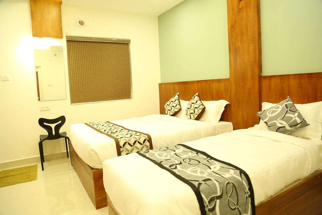 4U Business Hotel Chennai Esterno foto