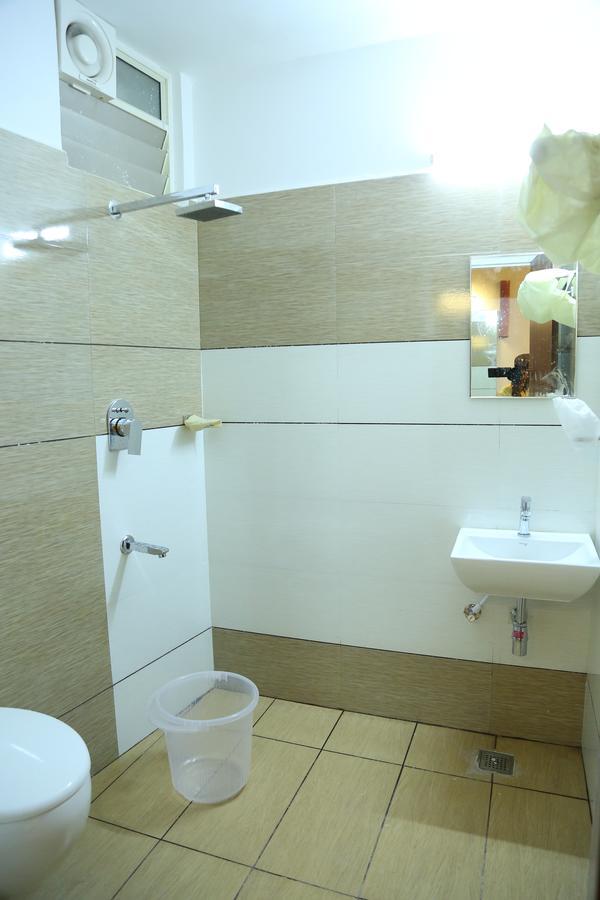 4U Business Hotel Chennai Esterno foto