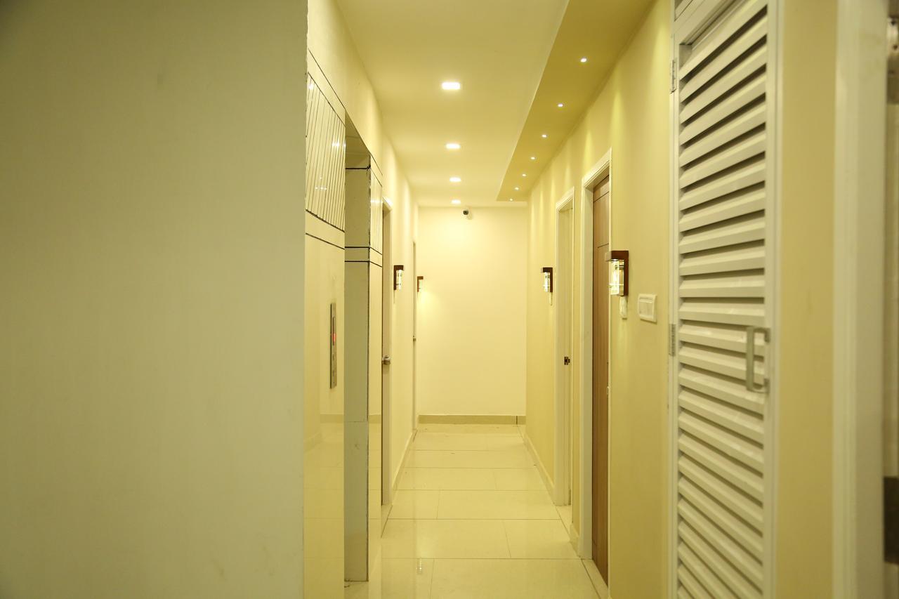 4U Business Hotel Chennai Esterno foto
