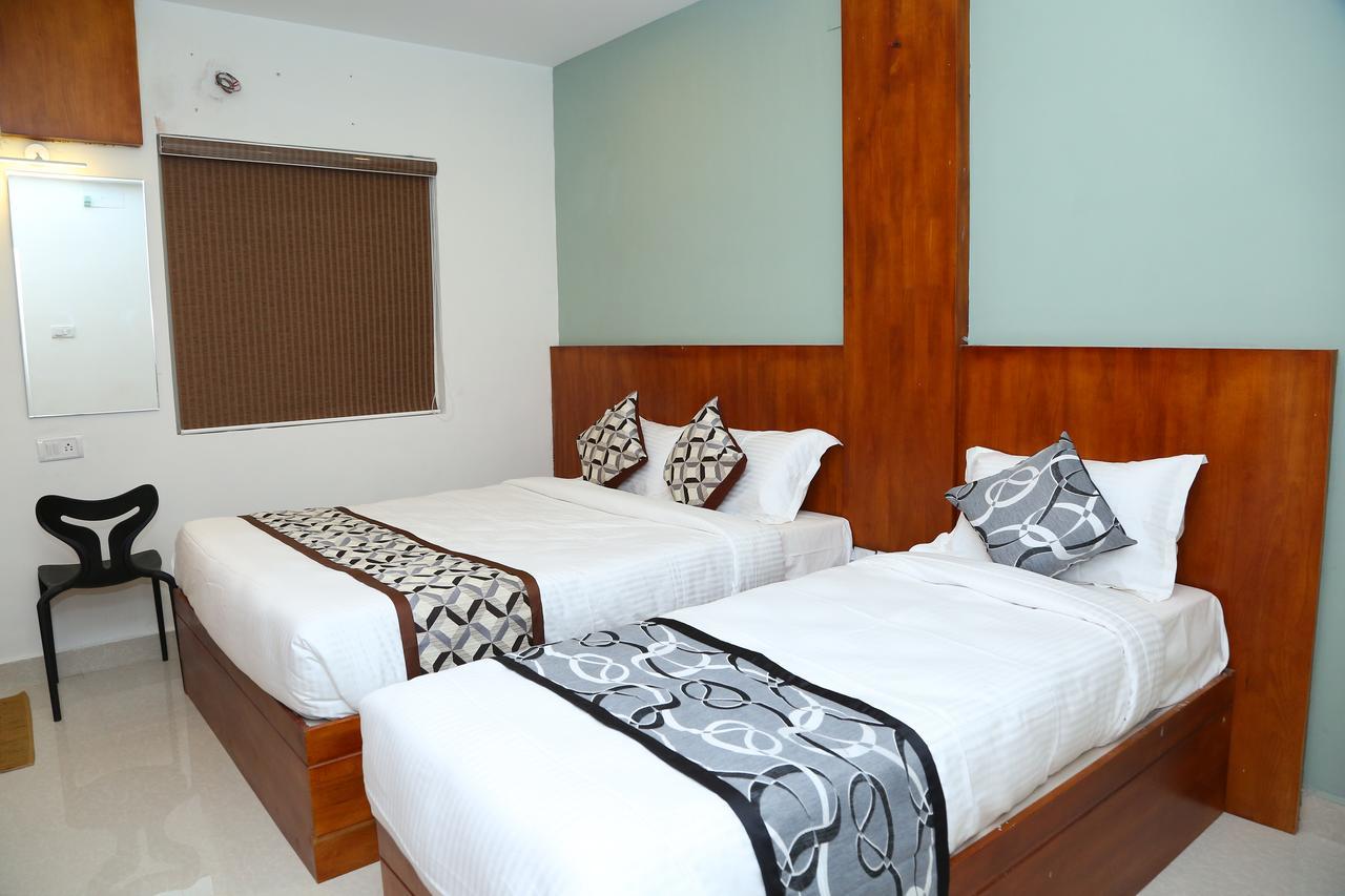 4U Business Hotel Chennai Esterno foto