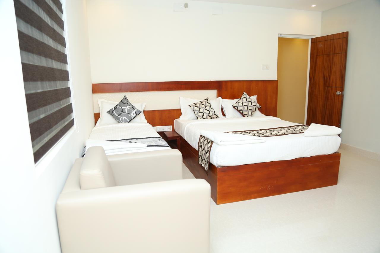 4U Business Hotel Chennai Esterno foto