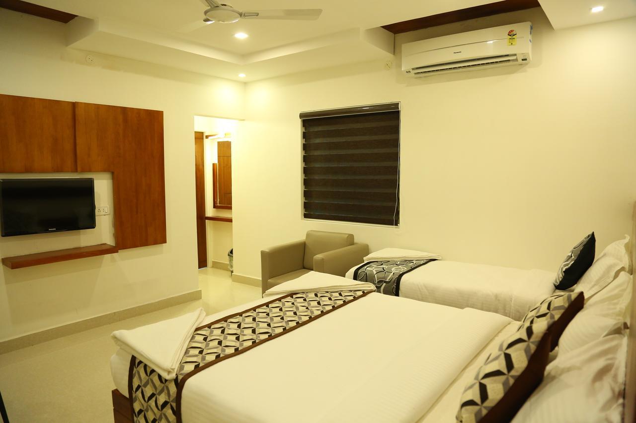 4U Business Hotel Chennai Esterno foto
