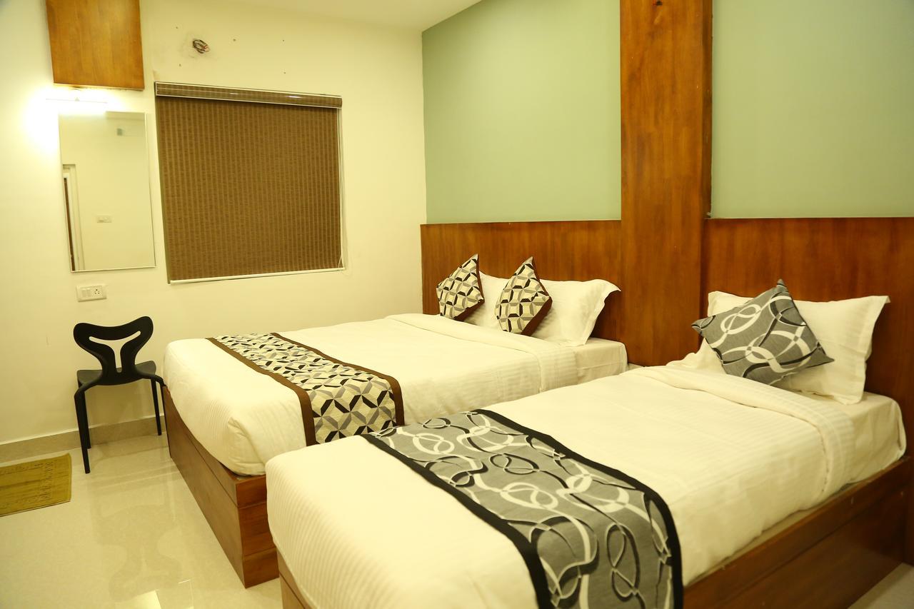 4U Business Hotel Chennai Esterno foto
